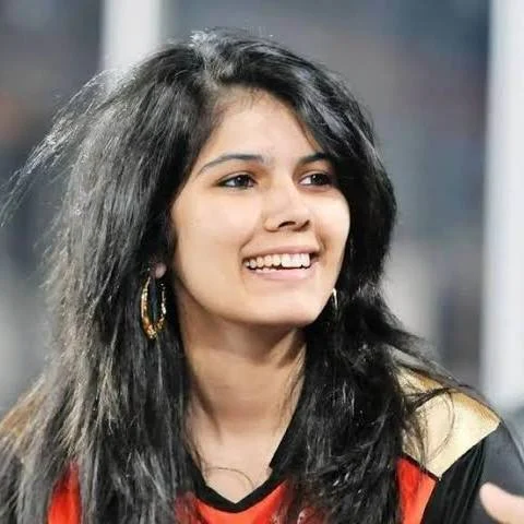 Sunrisers Leeds for 2.34 crores; Controversy in social media over Kavya Maran