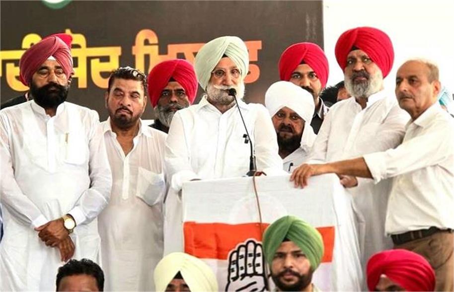 जात-पात में विश्वास नहीं रखती कांग्रेस, राहुल गांधी पर दर्ज एफआईआर रद्द हो: रंधावा