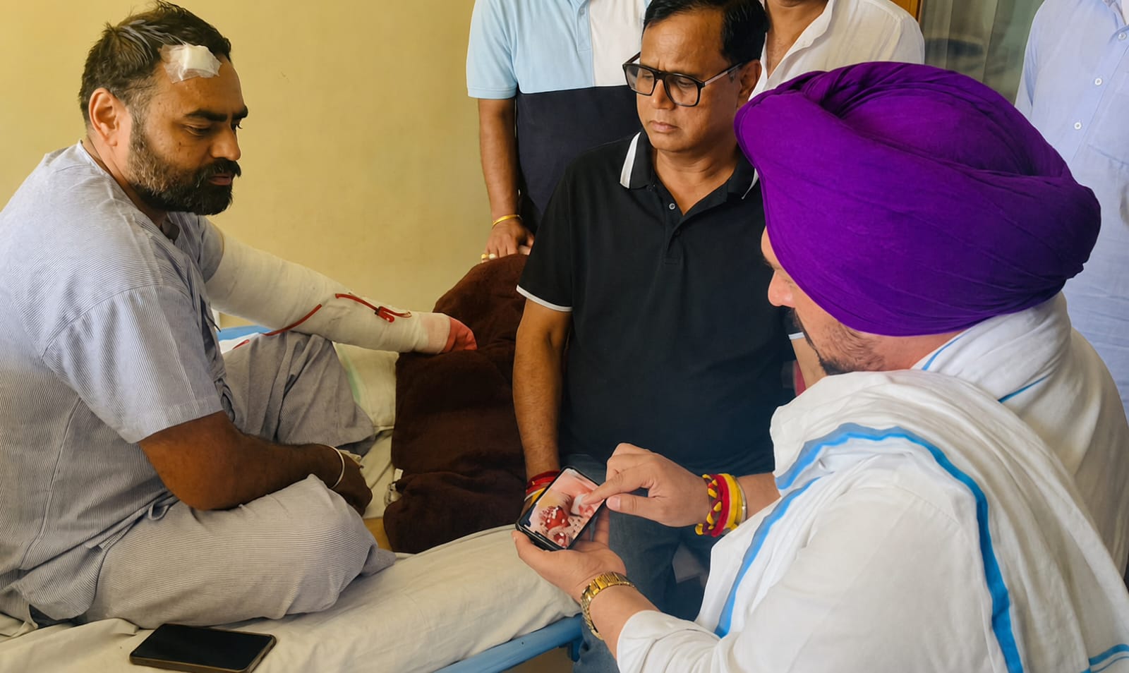 संदिग्ध वाहन का पीछा करते समय नाभा सदर के एसएचओ की सरकारी गाड़ी दुर्घटनाग्रस्त, गंभीर हालत में पटियाला रेफर