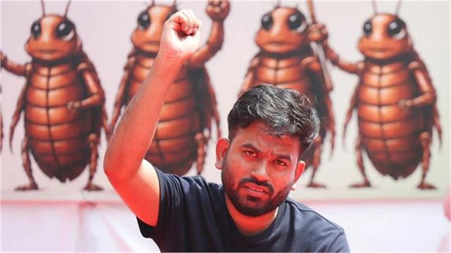 विदेश शिक्षा की फंडिंग पर अभिजीत दिपके का जवाब, बोले- स्कॉलरशिप और एजुकेशन लोन से की पढ़ाई