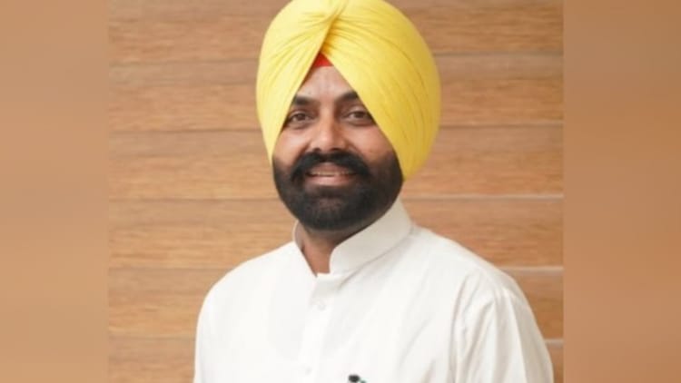 पूर्व मंत्री लालजीत भुल्लर को अमृतसर पुलिस ने किया गिरफ्तार