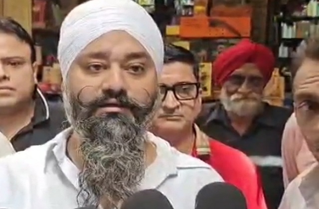 जालंधर के अटारी और कैंची बाजार में सीवरेज संकट, त्योहारी सीजन में कारोबार पर असर