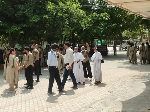 अबोहर के स्कूलों को बम से उड़ाने की धमकी:ईमेल में लिखा था टाइम, बच्चों को दी गई छुट्टी; पुलिस अलर्ट पर