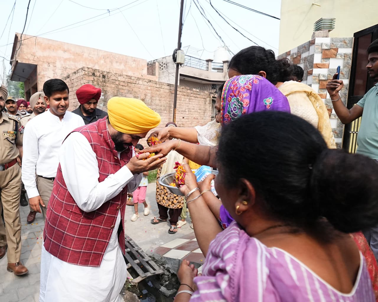 नशों के खिलाफ लड़ाई के साथ-साथ युवाओं को 63,000 से अधिक सरकारी नौकरियाँ देकर बेरोज़गारी पर भी काबू पा रहे हैं: मुख्यमंत्री भगवंत सिंह मान