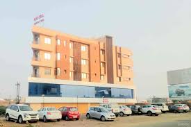 घर का भेदी लंका ढाए! जालंधर का ‘मैरी टाऊन’ होटल बेनकाब — पार्टनर ने खोले काले राज, मामला पहुंचा चंडीगढ़