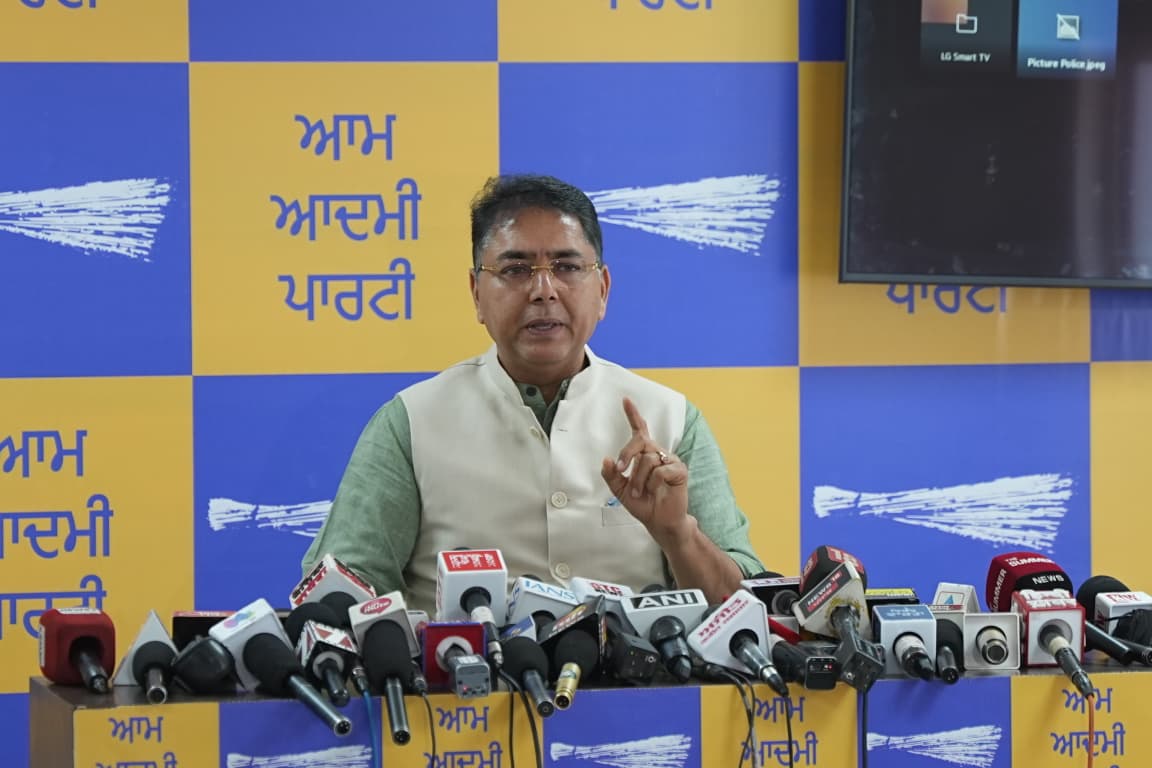 भाजपा नेता खुद को संविधान और कानून से ऊपर समझते हैं, भाजपा ने नगर निगम चुनाव को अपनी ‘गुंडागर्दी’ का एक और प्रदर्शन बना लिया है: अमन अरोड़ा