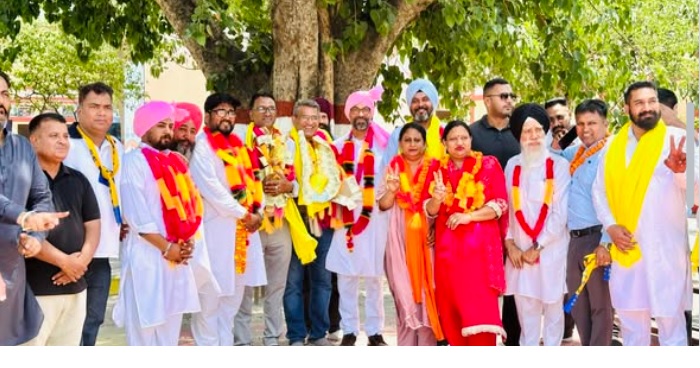 आदमपुर नगर कौंसिल चुनाव में आम आदमी पार्टी की शानदार जीत, 13 में से 10 सीटों पर कब्जा