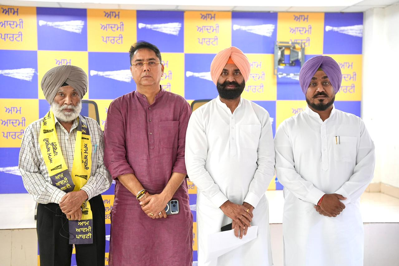 पूर्व आईएएस अधिकारी डॉ. स्वर्ण सिंह आप में शामिल