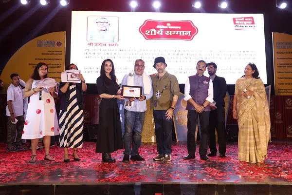 एलपीयू में तैराकी कोच उमेश शर्मा को मिला शौर्य अवॉर्ड, ‘बटवारा’ फिल्म की स्टार कास्ट ने किया सम्मानित