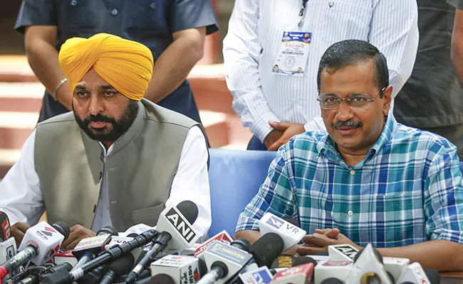 गुरदासपुर में बोले केजरीवाल: सनातन धर्म के लिए पंजाब सरकार ने किए ऐतिहासिक कार्य, दीं पांच बड़ी सौगातें