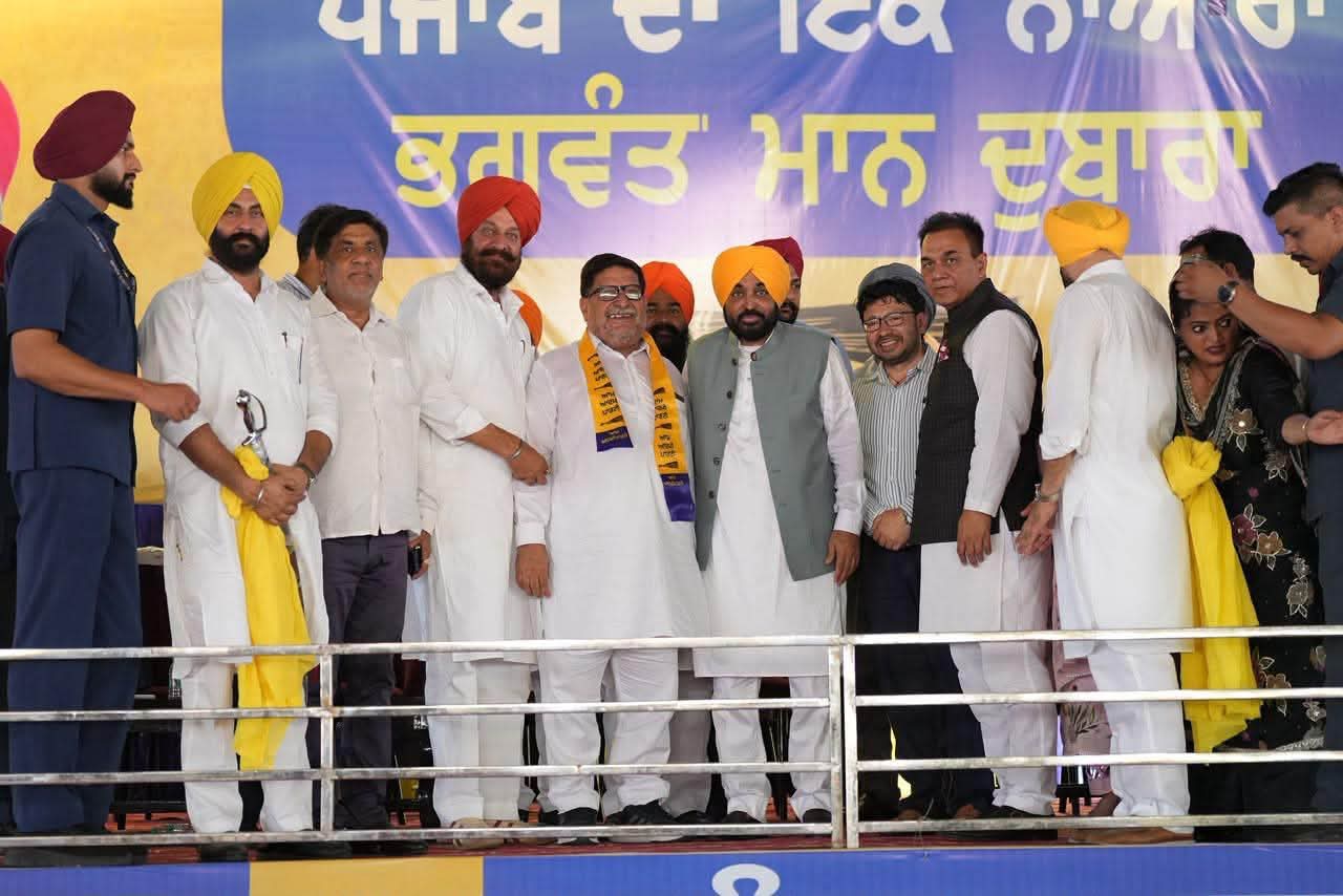 कादियां में कांग्रेस को बड़ा झटका, तीन बार के जिला परिषद सदस्य ठाकुर बलराज सिंह 'आप' में शामिल
