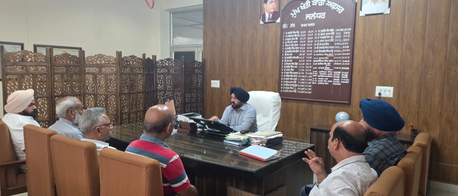 मुख्य कृषि अधिकारी ने यूरिया के साथ अन्य उत्पादों की जबरदस्ती टैगिंग न करने की चेतावनी दी